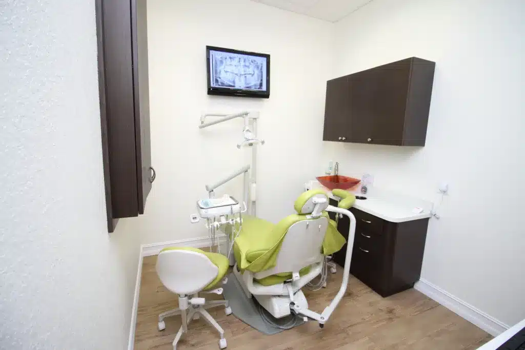 Preparing for Your Family's First Dentist Visit in Boynton Beach, FL